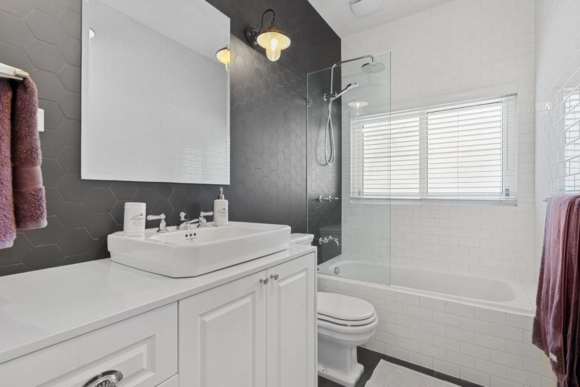 Relaxing Retreat On Earle St, Cremorne Near Attractions